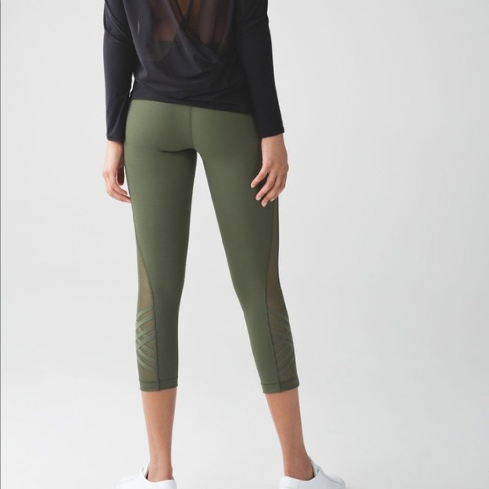Lululemon Minimalist Crop - Fatigue Green